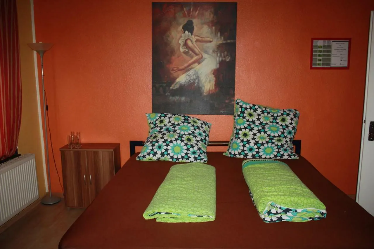 Pensjonat Gunstige Zimmer - Simple Rooms Kolonia Niemcy