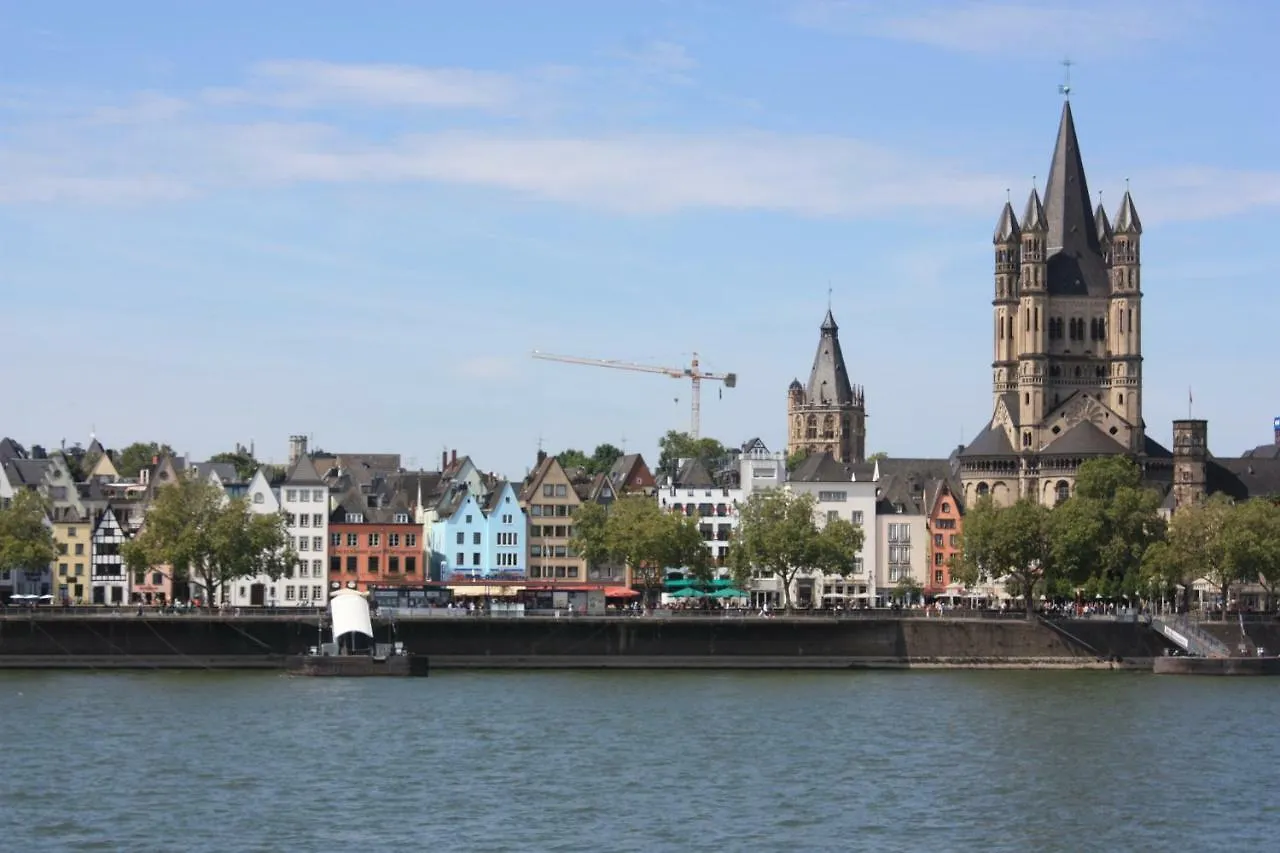 Gunstige Zimmer - Simple Rooms Köln Deutschland
